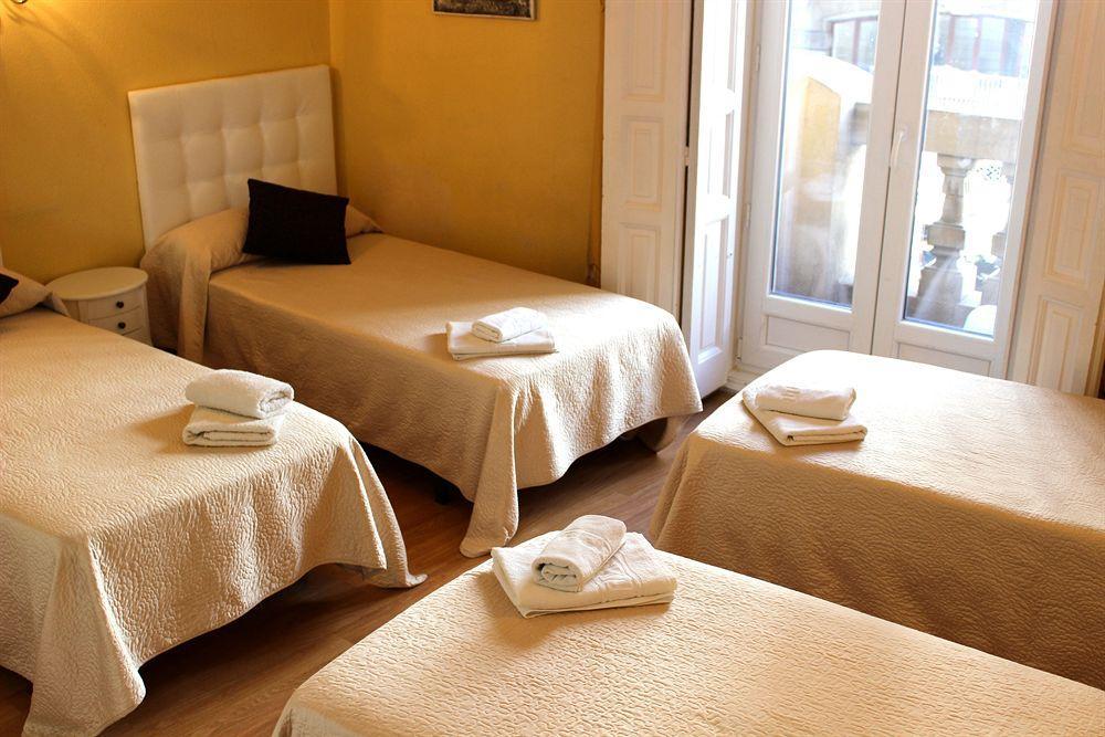 Hostal Montecarlo มาดริด ภายนอก รูปภาพ