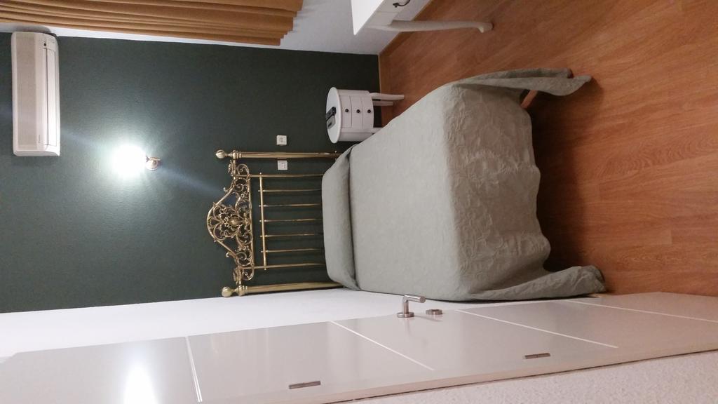 Hostal Montecarlo มาดริด ภายนอก รูปภาพ
